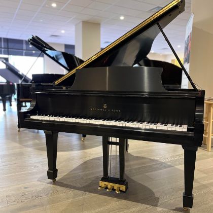 /pianos/used-inventory/steinway-heirloom-m-357969